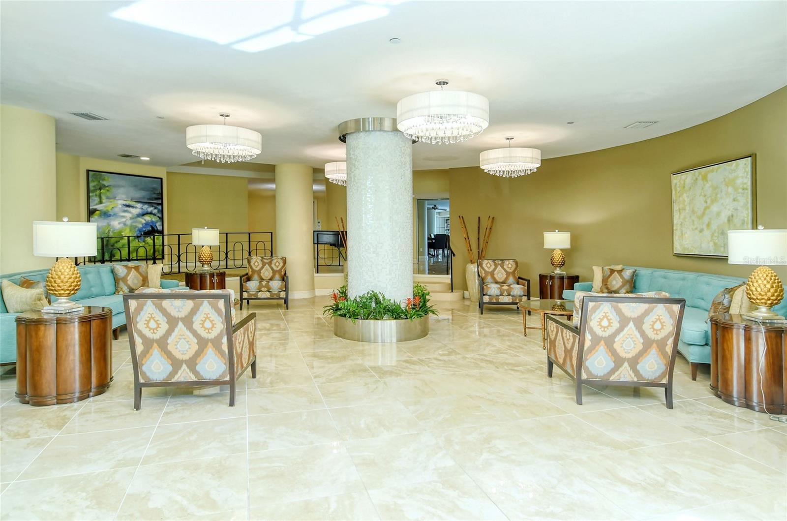1111 N GULFSTREAM AVE #14C