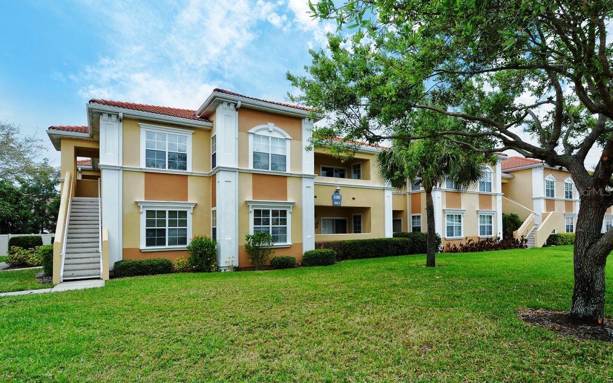 1185 VILLAGIO CIR #201