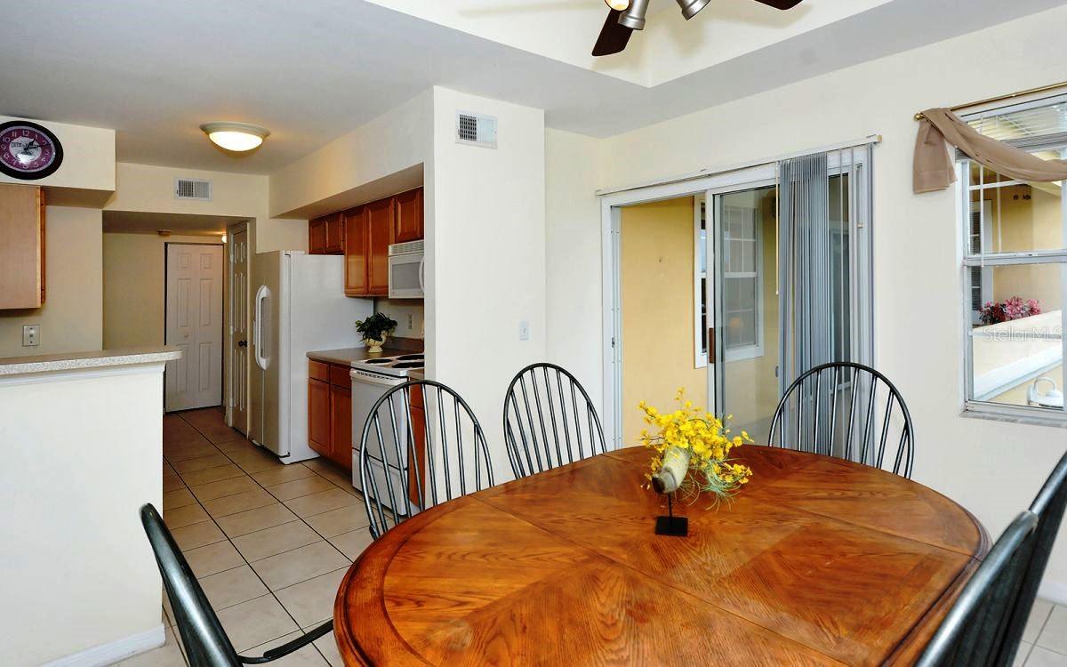 1185 VILLAGIO CIR #201