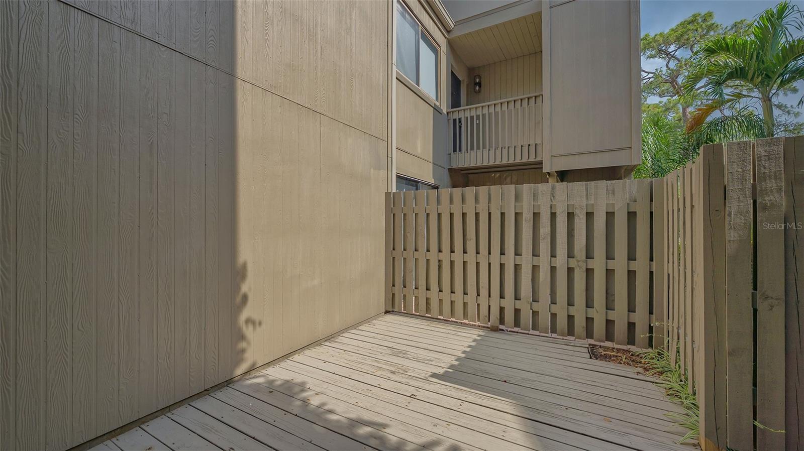 107 WOODLAND PL #107