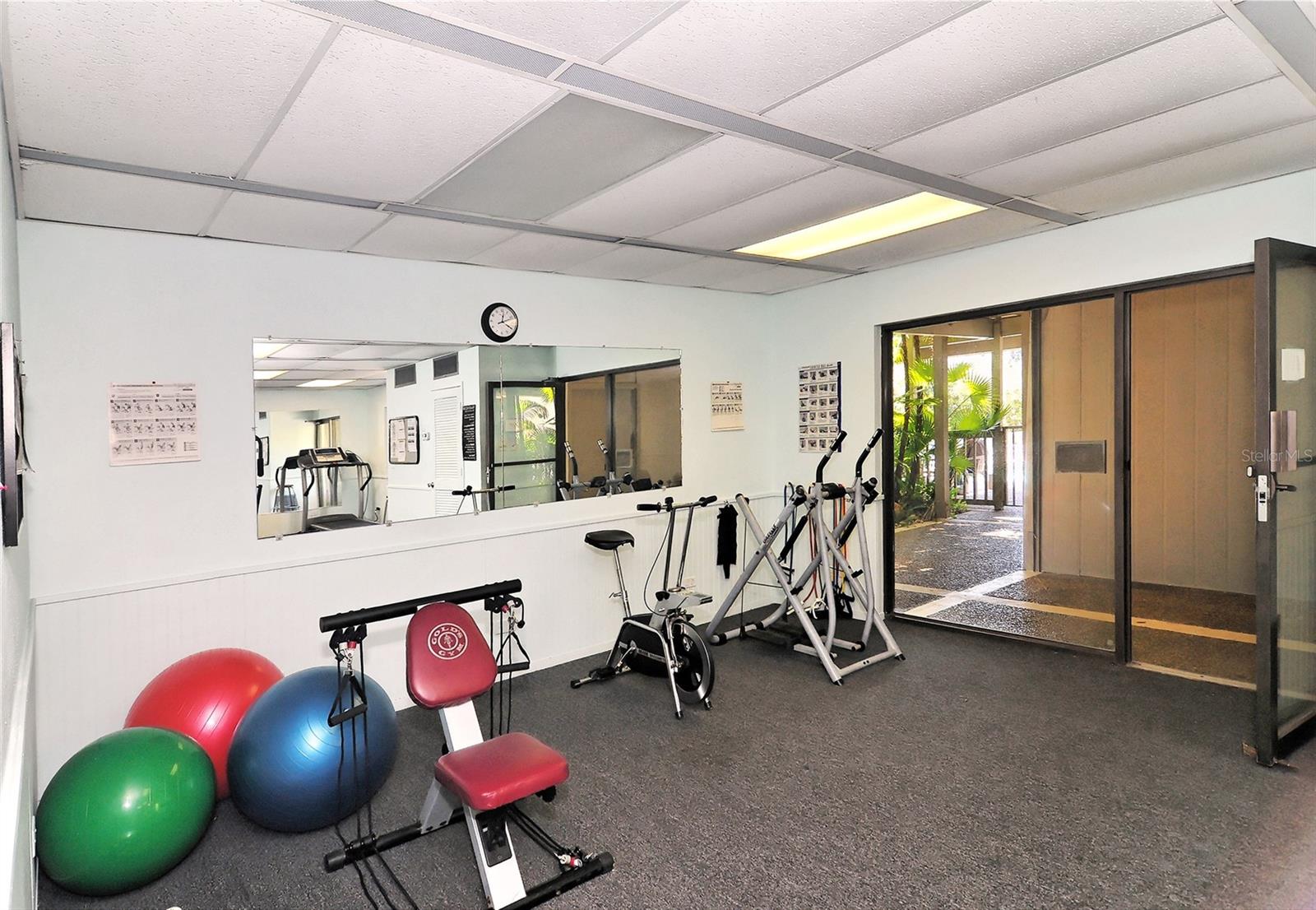 107 WOODLAND PL #107