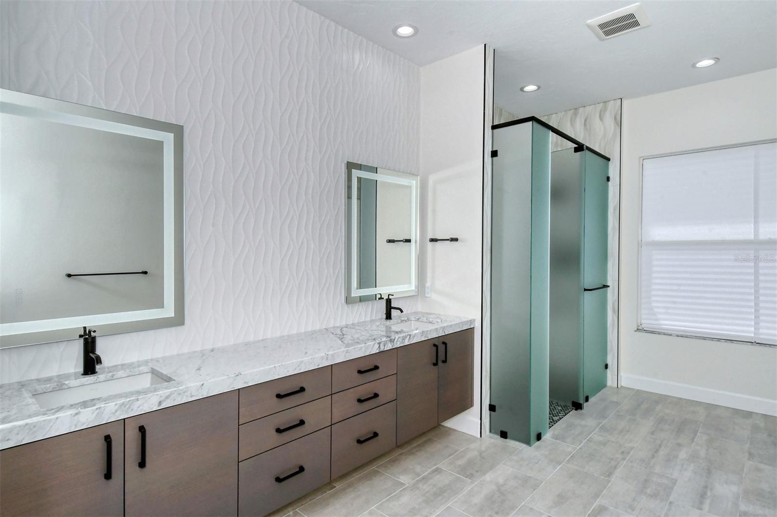 6628 SAINT JAMES XING