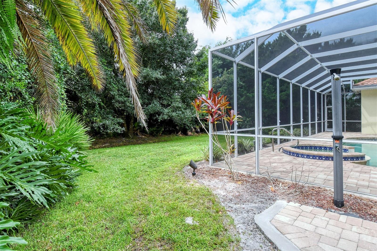 6628 SAINT JAMES XING