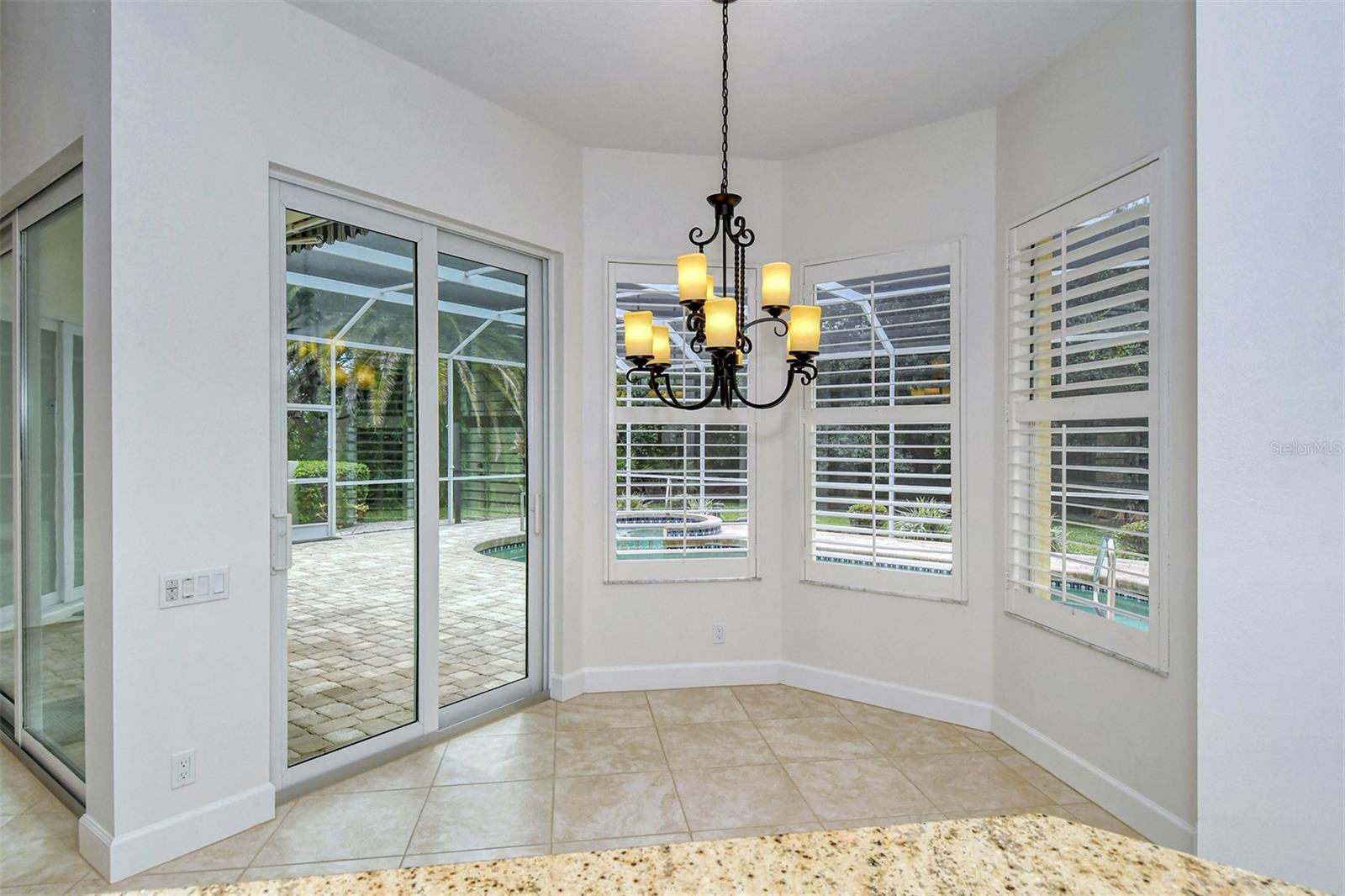 6628 SAINT JAMES XING