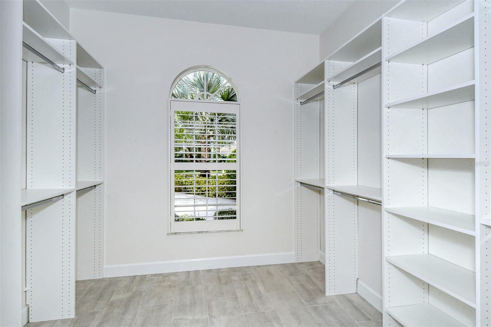 6628 SAINT JAMES XING