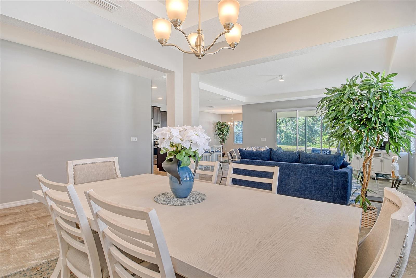 364 GRANDE VISTA BLVD