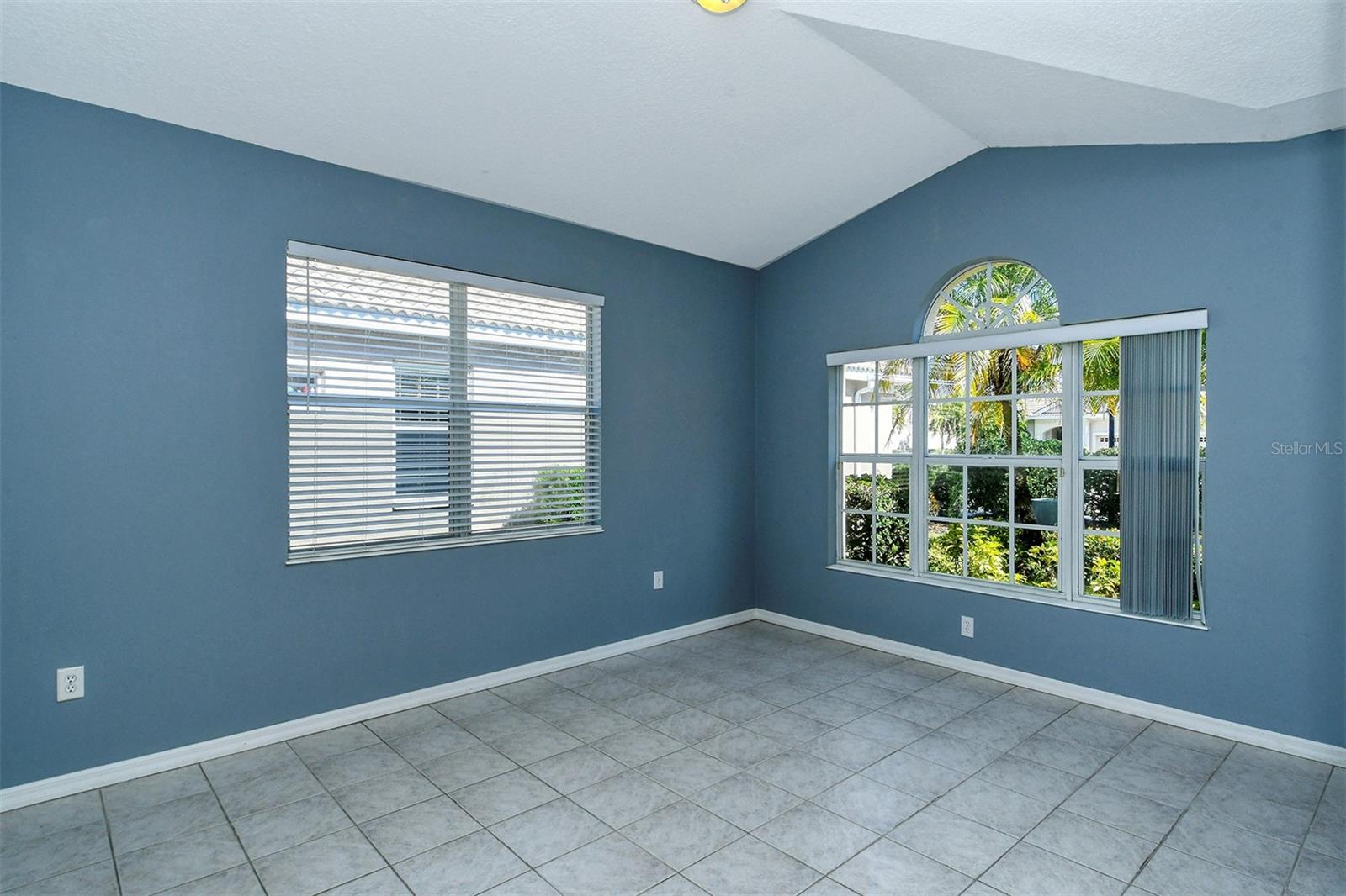 6344 ROOKERY CIR