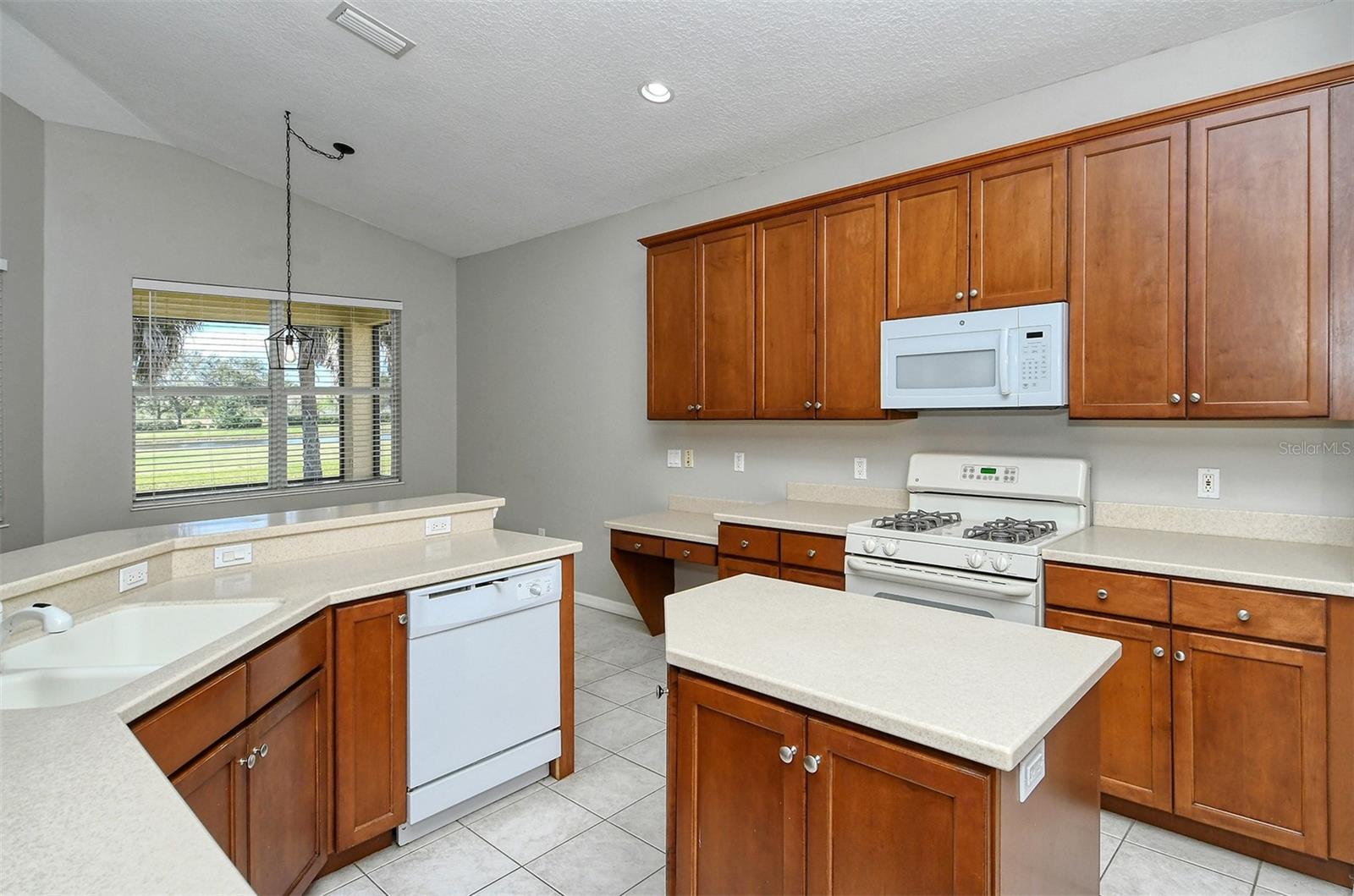 6344 ROOKERY CIR