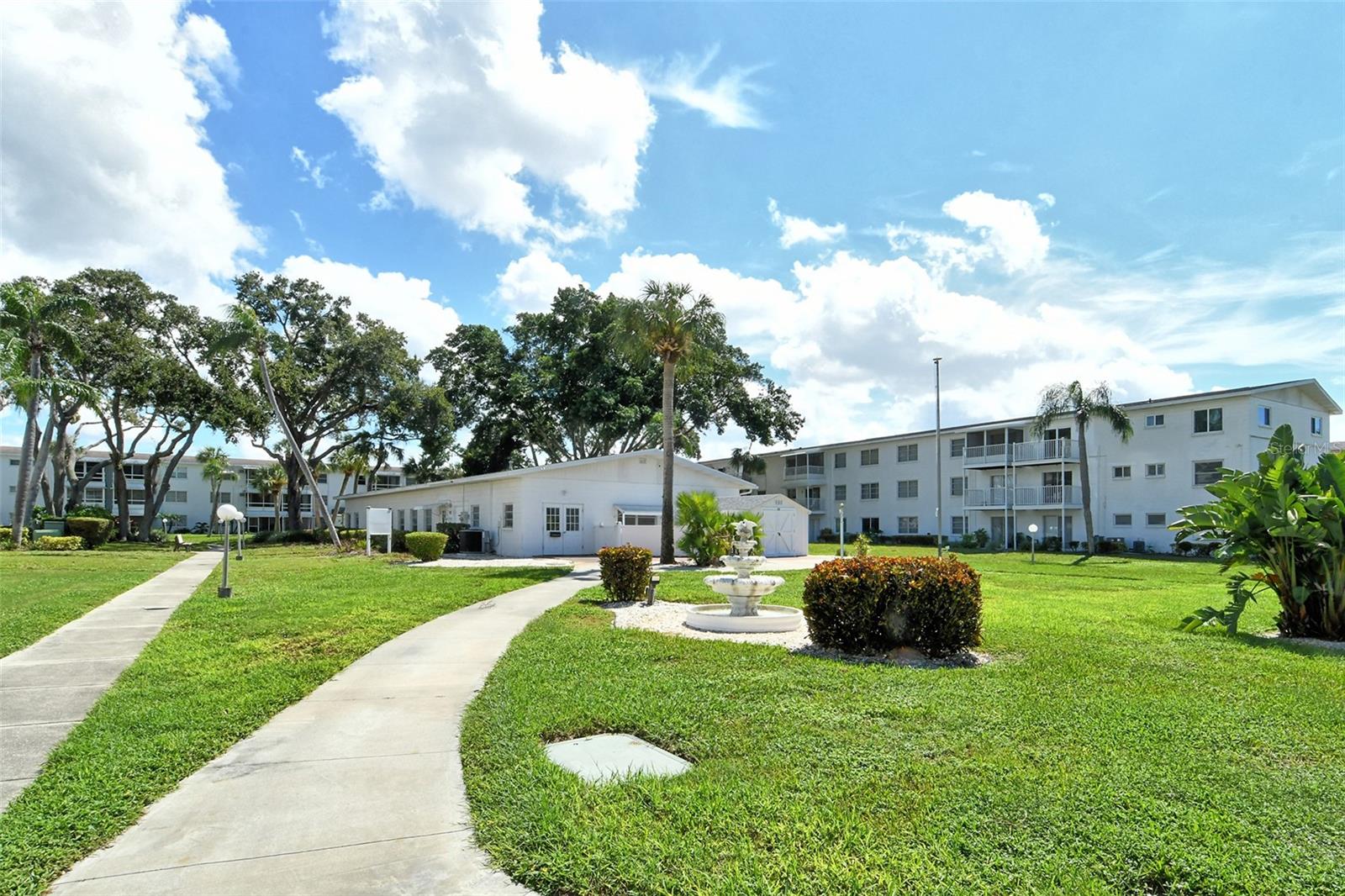 2303 CANAL DR #F7