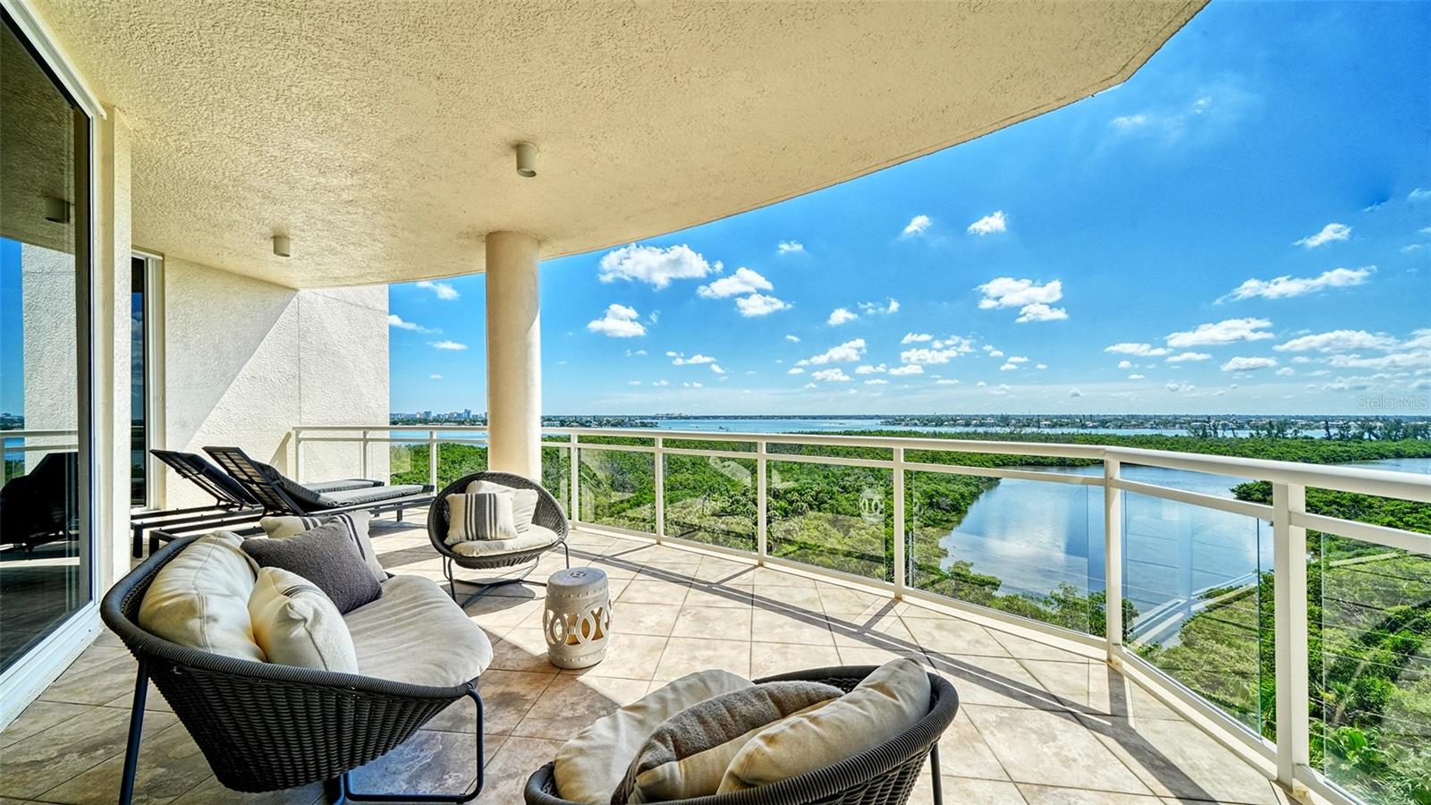 1300 BENJAMIN FRANKLIN DR #809