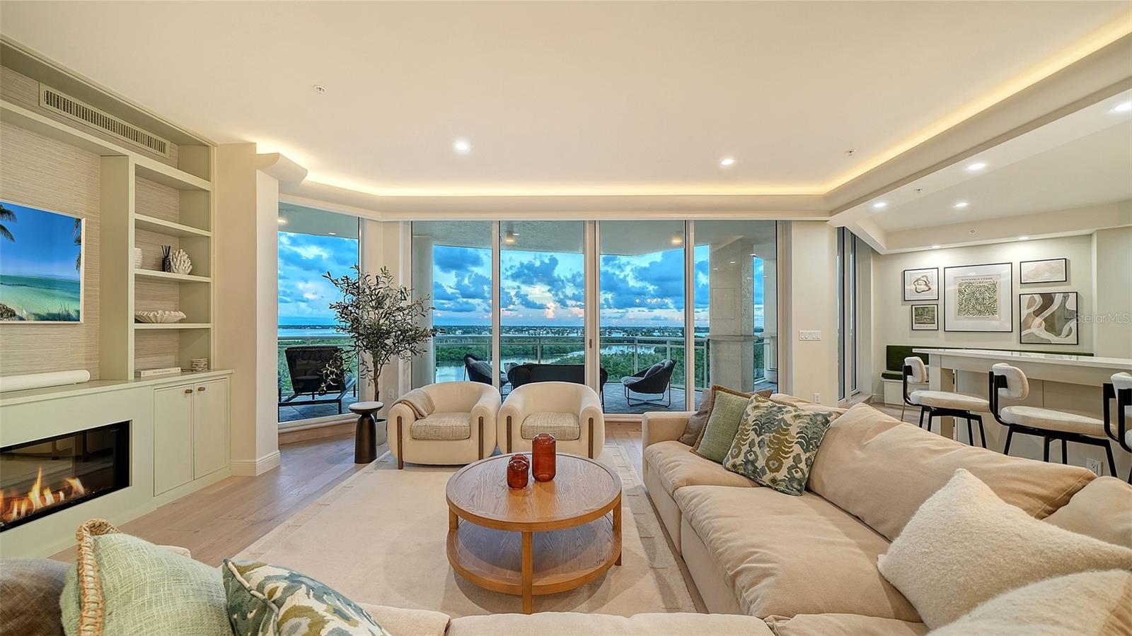 1300 BENJAMIN FRANKLIN DR #809