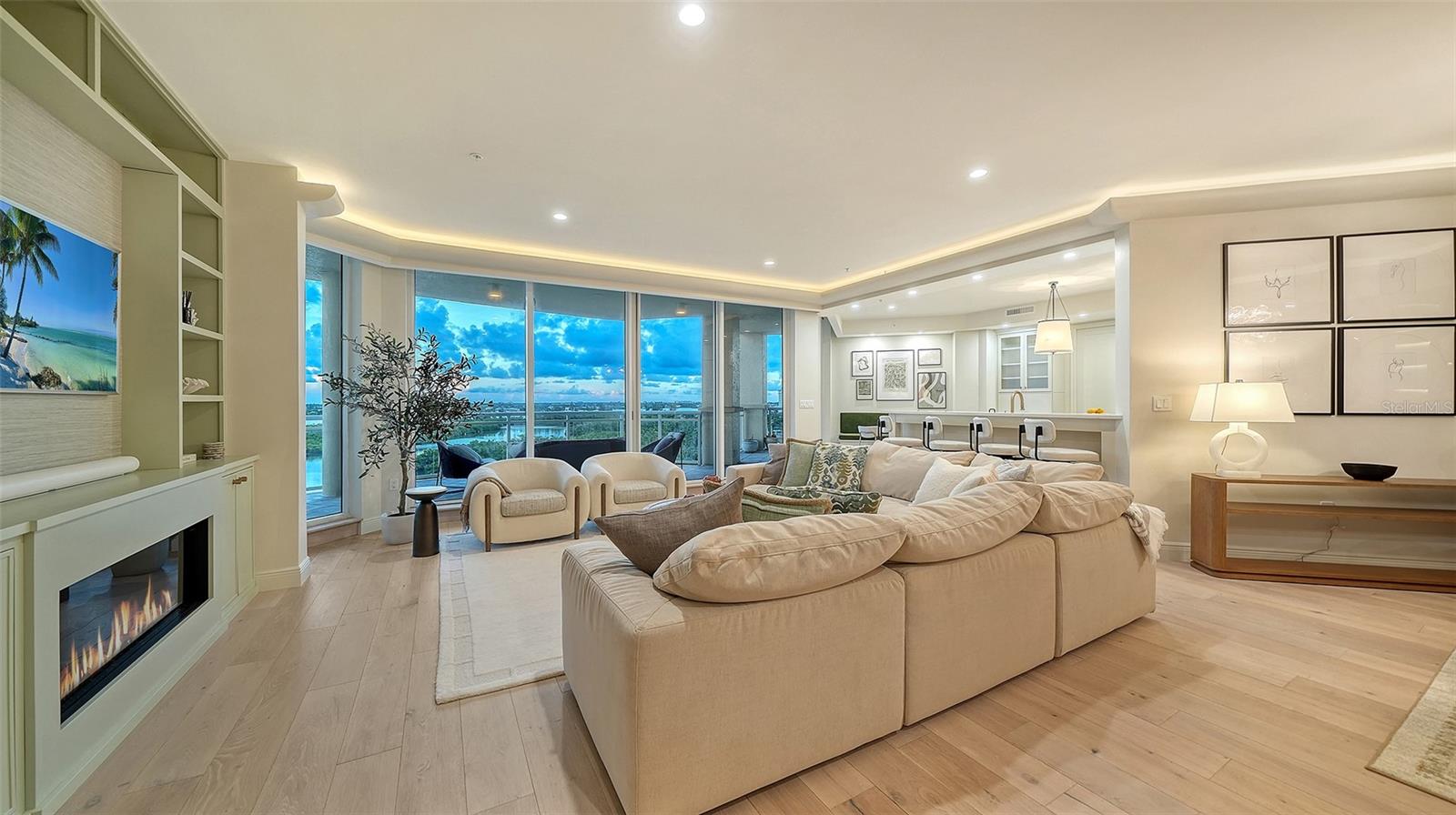 1300 BENJAMIN FRANKLIN DR #809