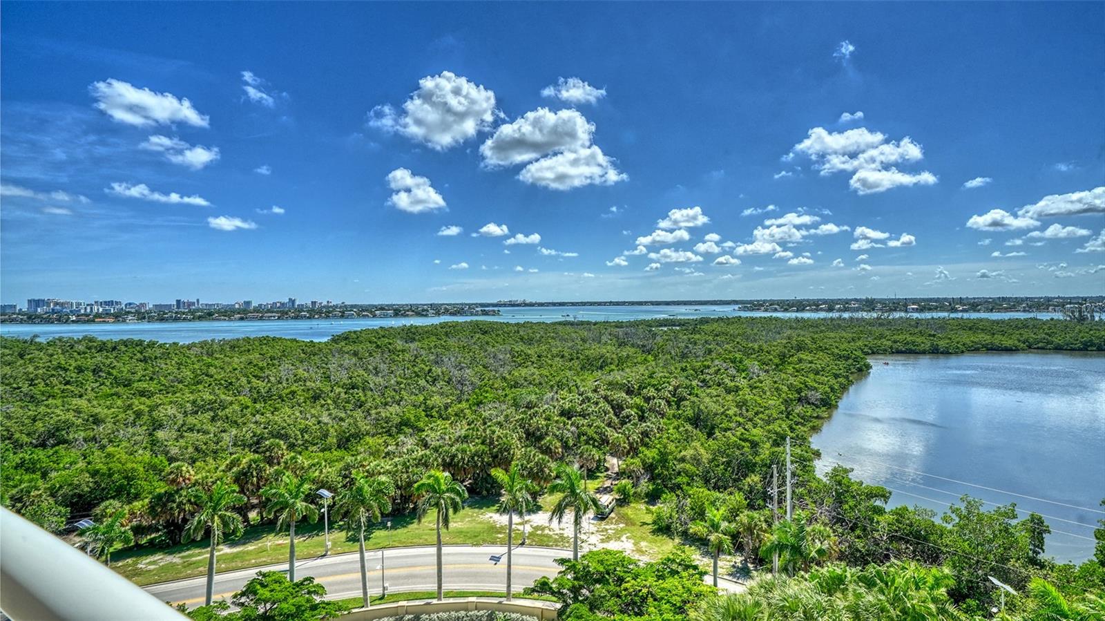1300 BENJAMIN FRANKLIN DR #809
