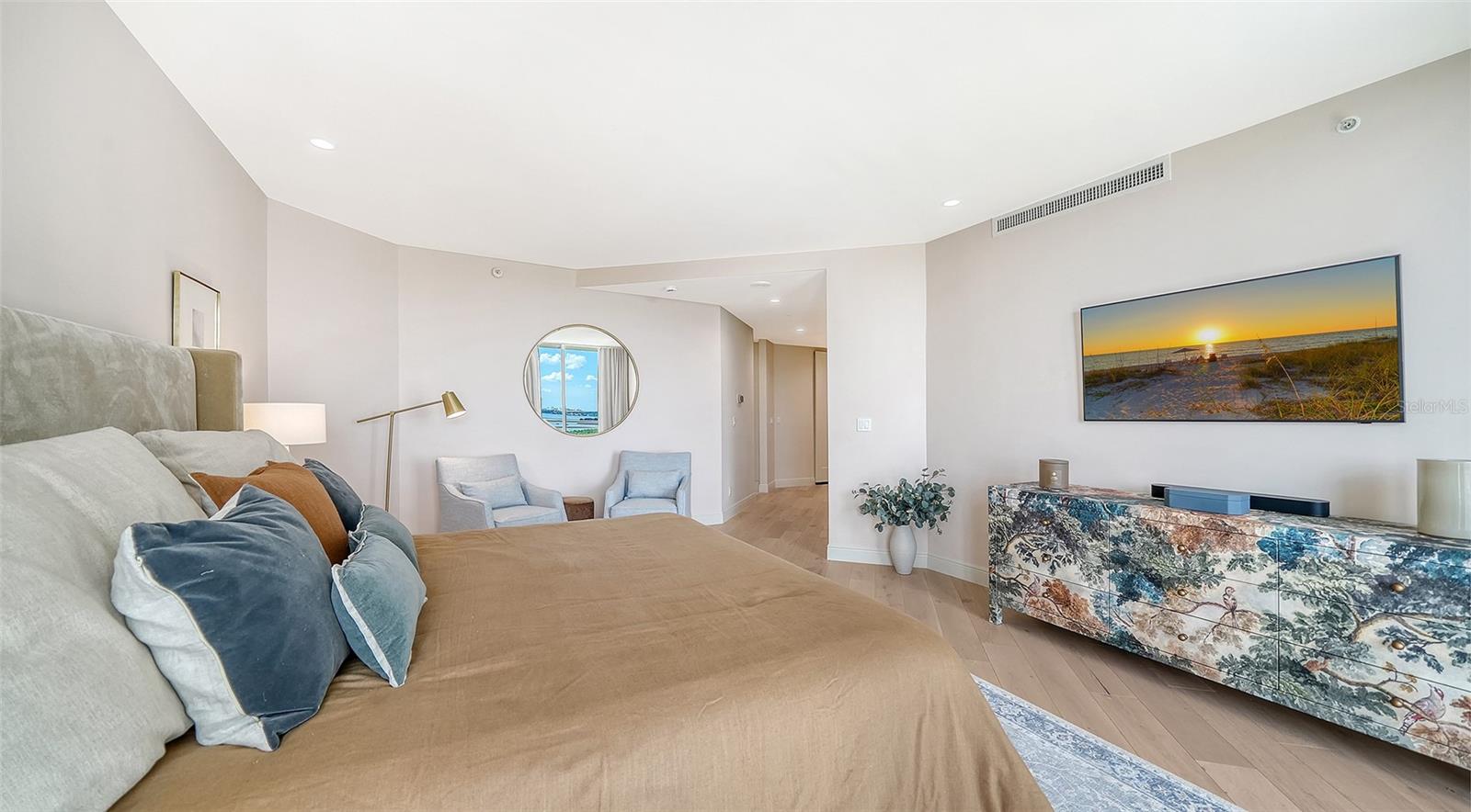 1300 BENJAMIN FRANKLIN DR #809