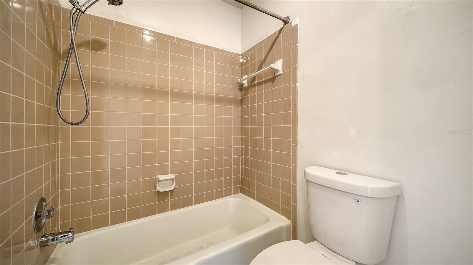 7880 PALM AIRE LN #203