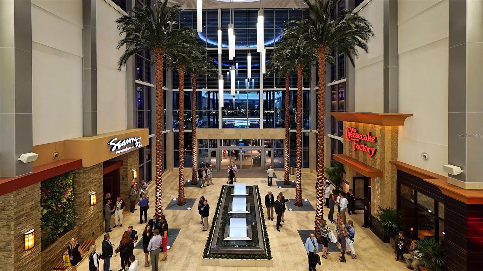 7880 PALM AIRE LN #203