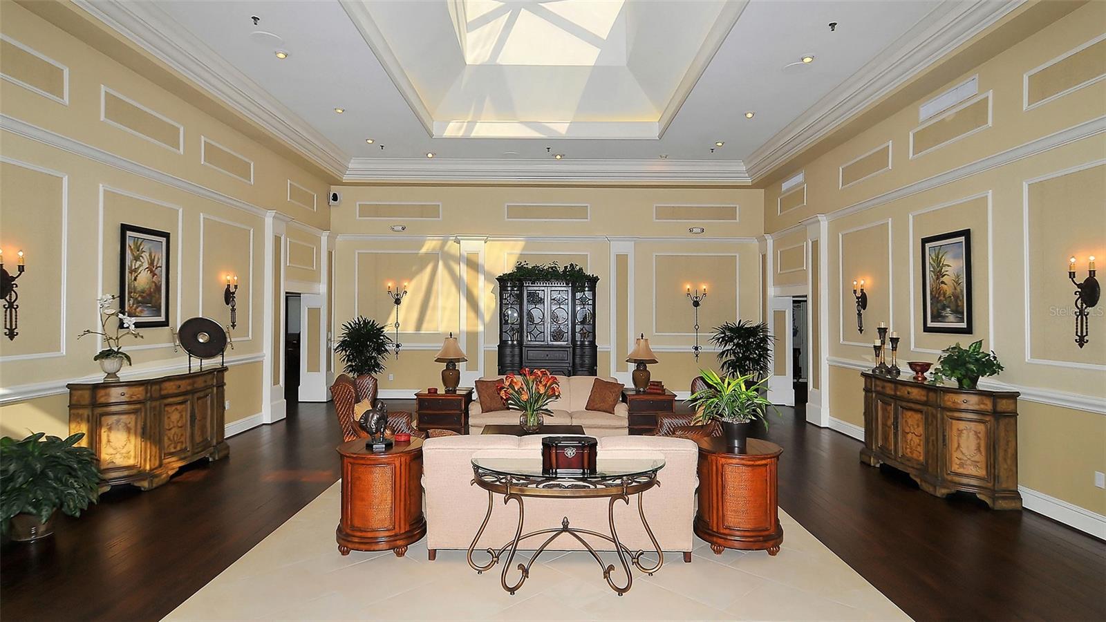 7880 PALM AIRE LN #203