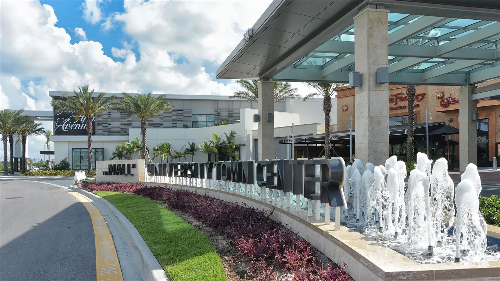 7880 PALM AIRE LN #203