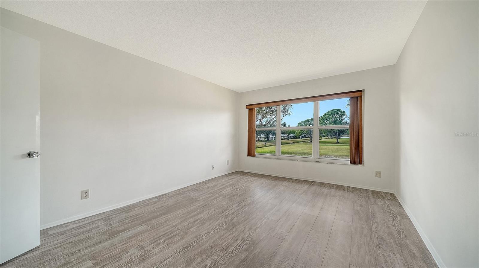 7880 PALM AIRE LN #203