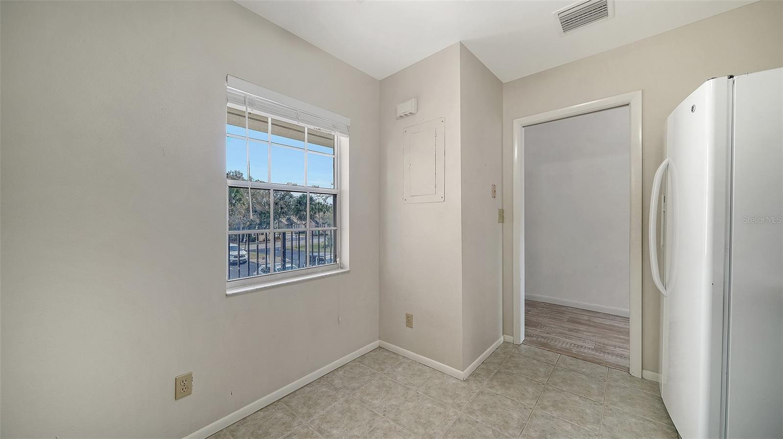 7880 PALM AIRE LN #203