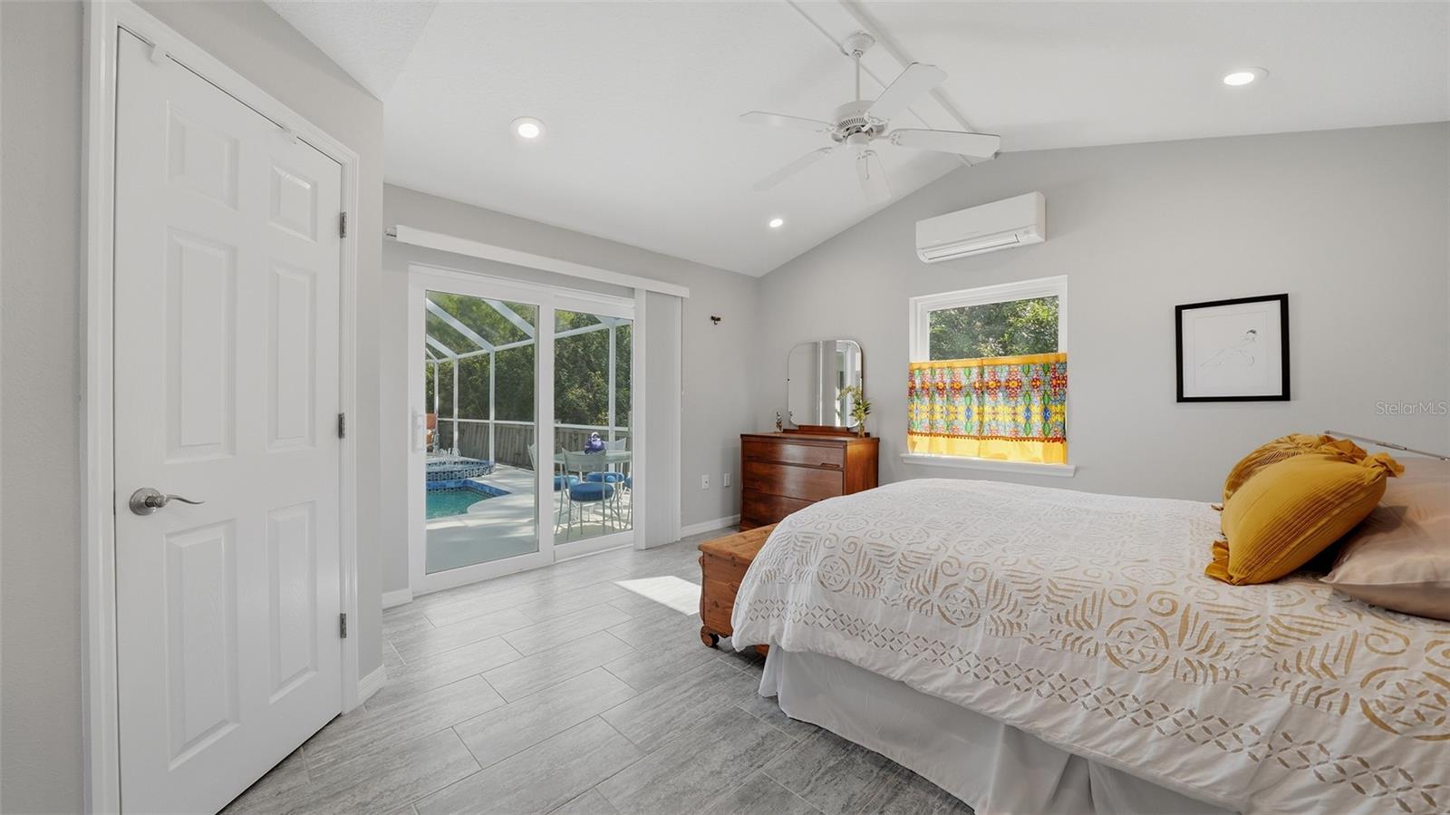 4668 HAMLETS GROVE DR