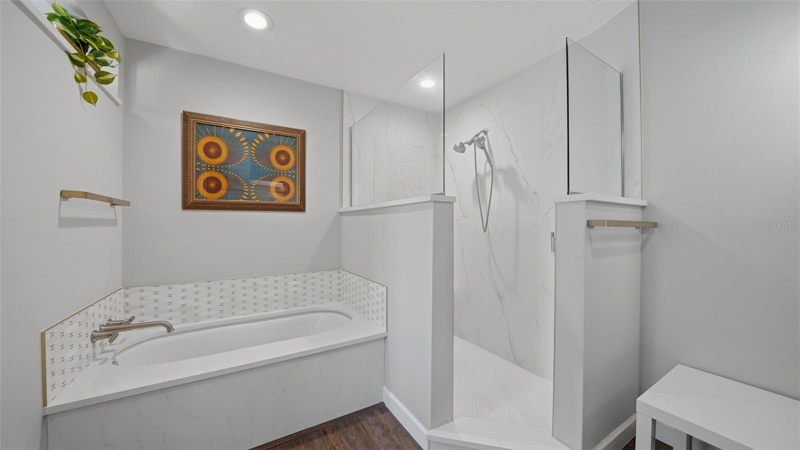 4668 HAMLETS GROVE DR