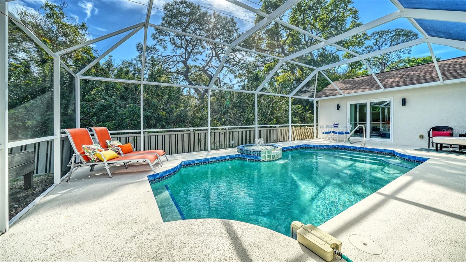 4668 HAMLETS GROVE DR