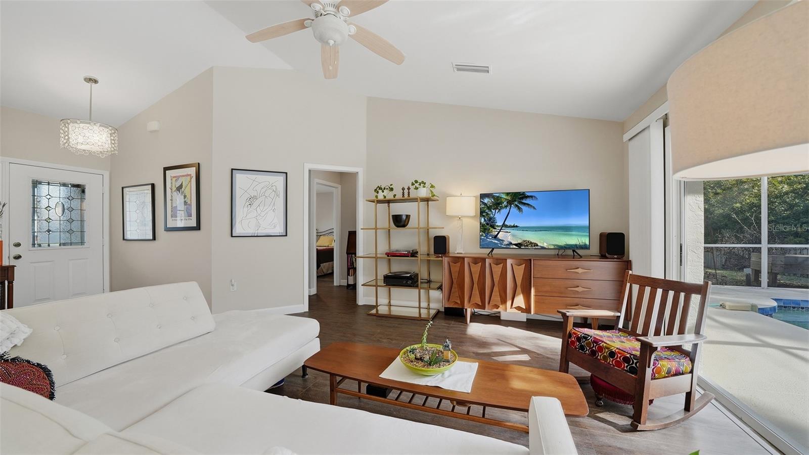 4668 HAMLETS GROVE DR