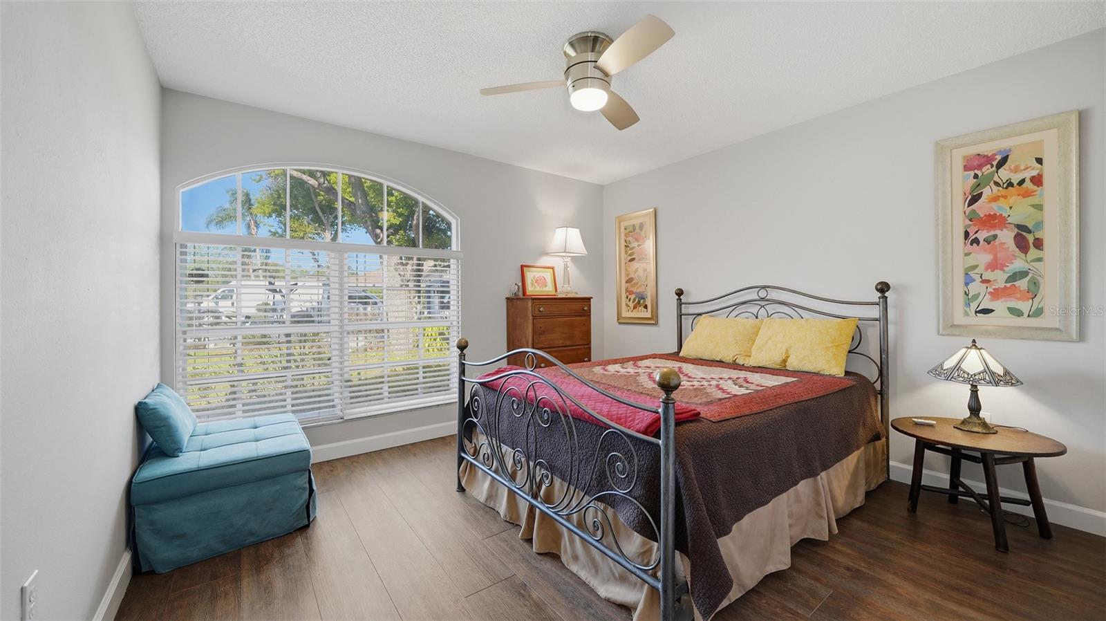 4668 HAMLETS GROVE DR