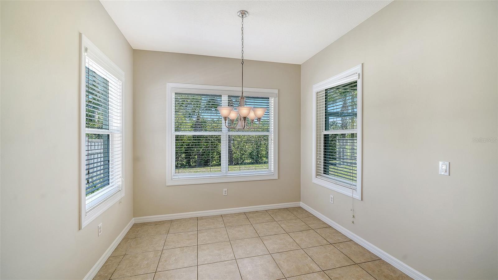 1424 BLUE HORIZON CIR