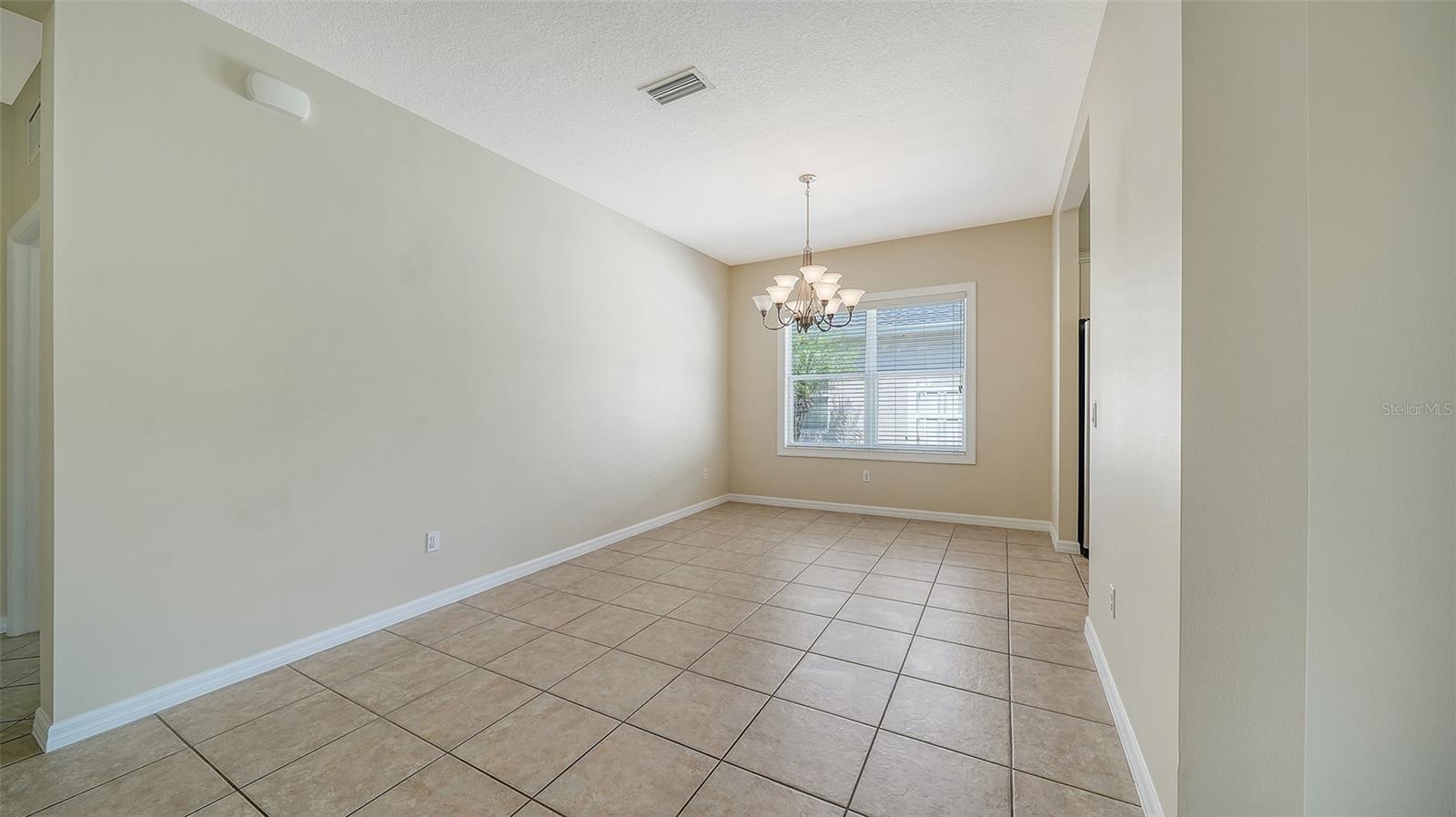 1424 BLUE HORIZON CIR