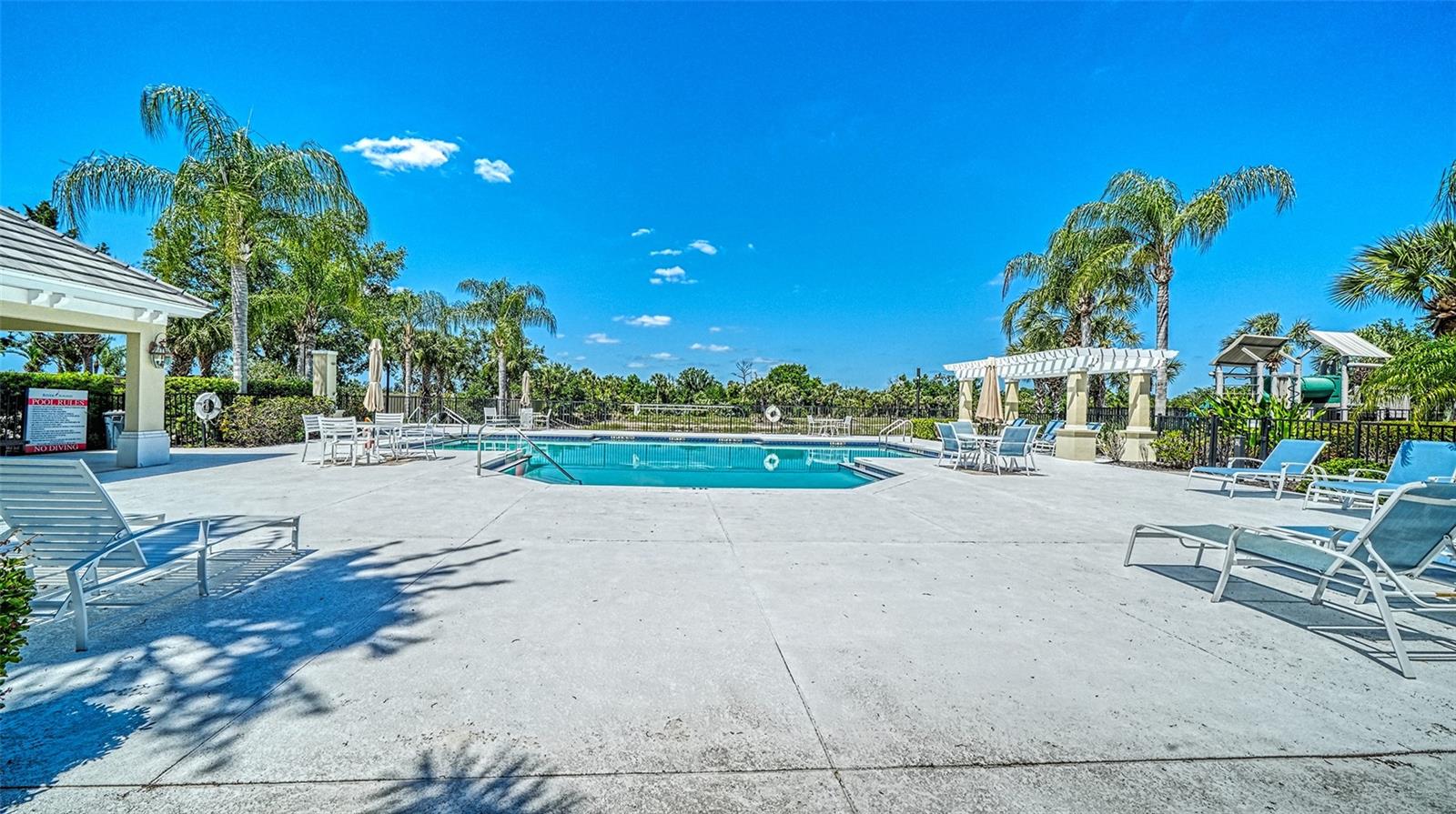 1424 BLUE HORIZON CIR