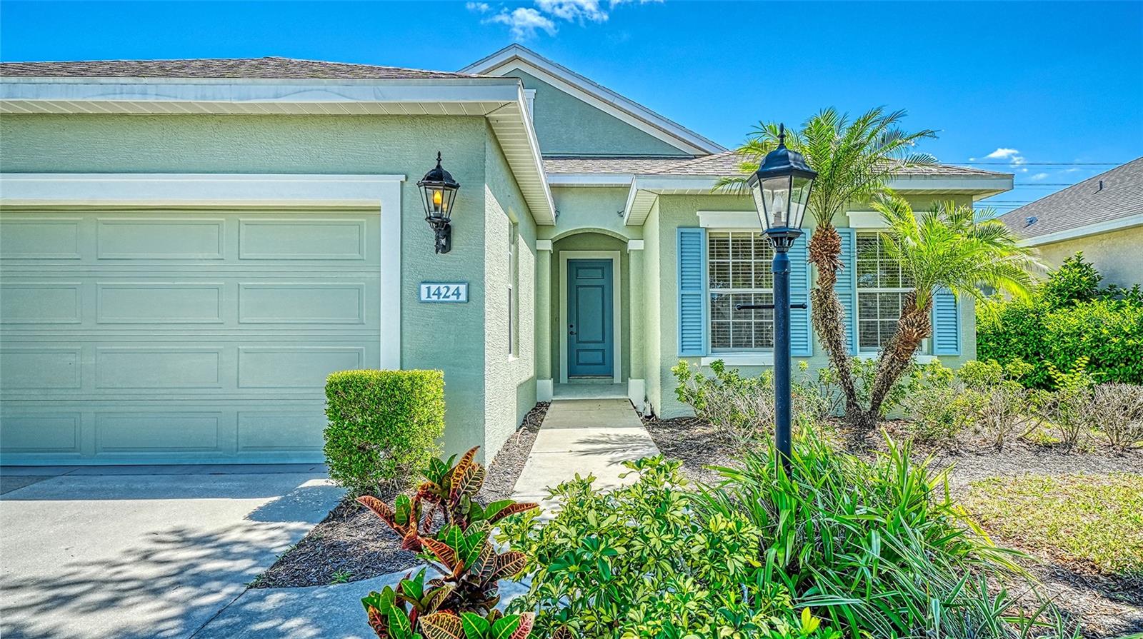 1424 BLUE HORIZON CIR