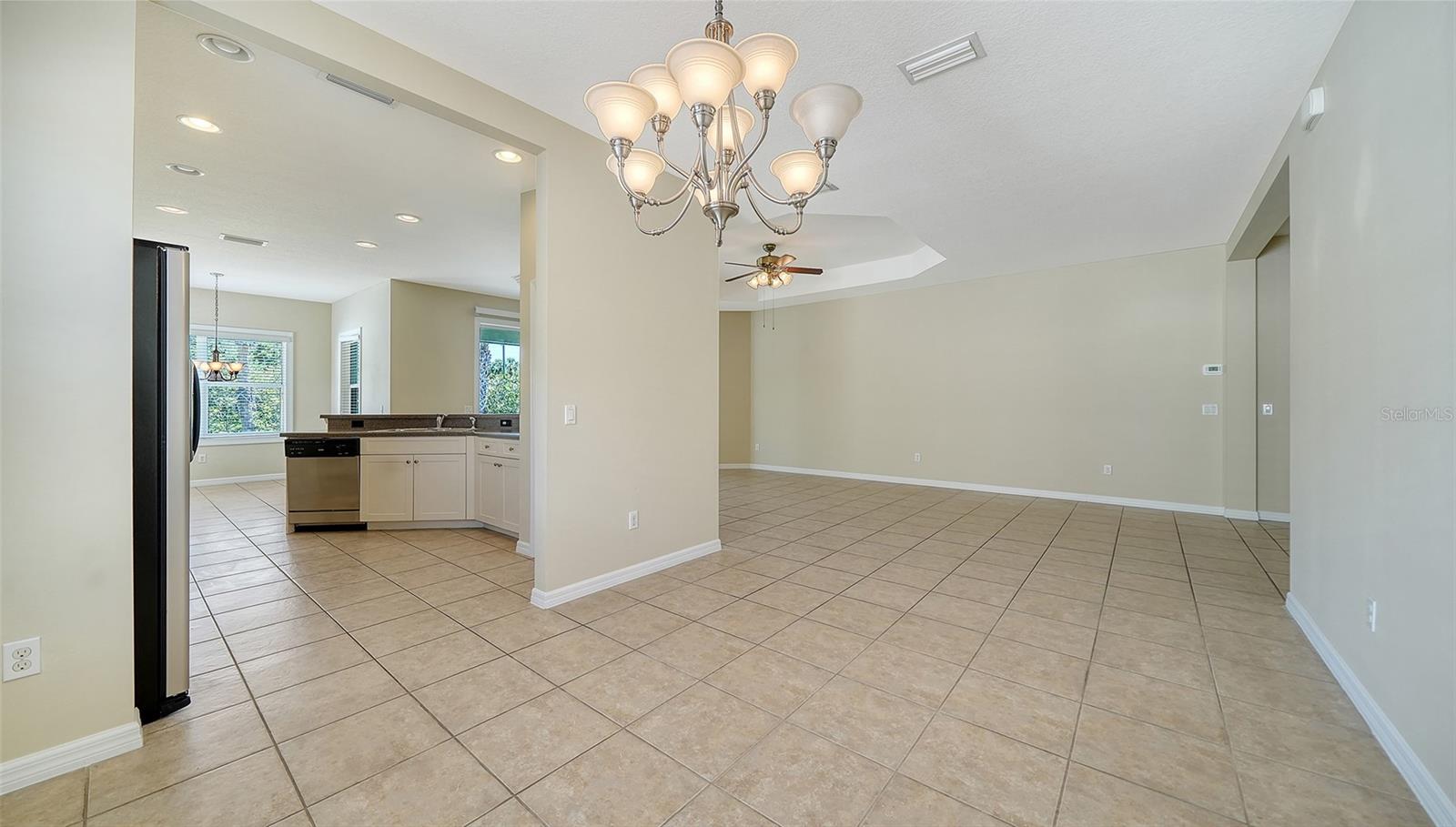1424 BLUE HORIZON CIR