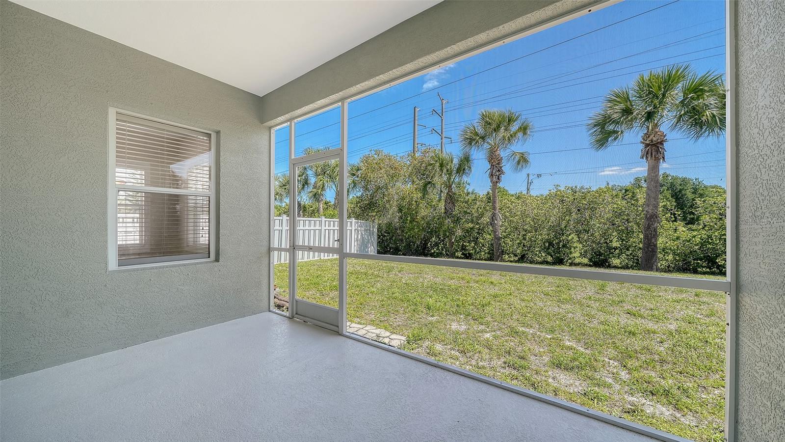 1424 BLUE HORIZON CIR