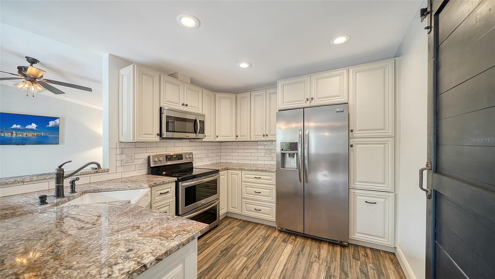 361 BEARDED OAKS CIR