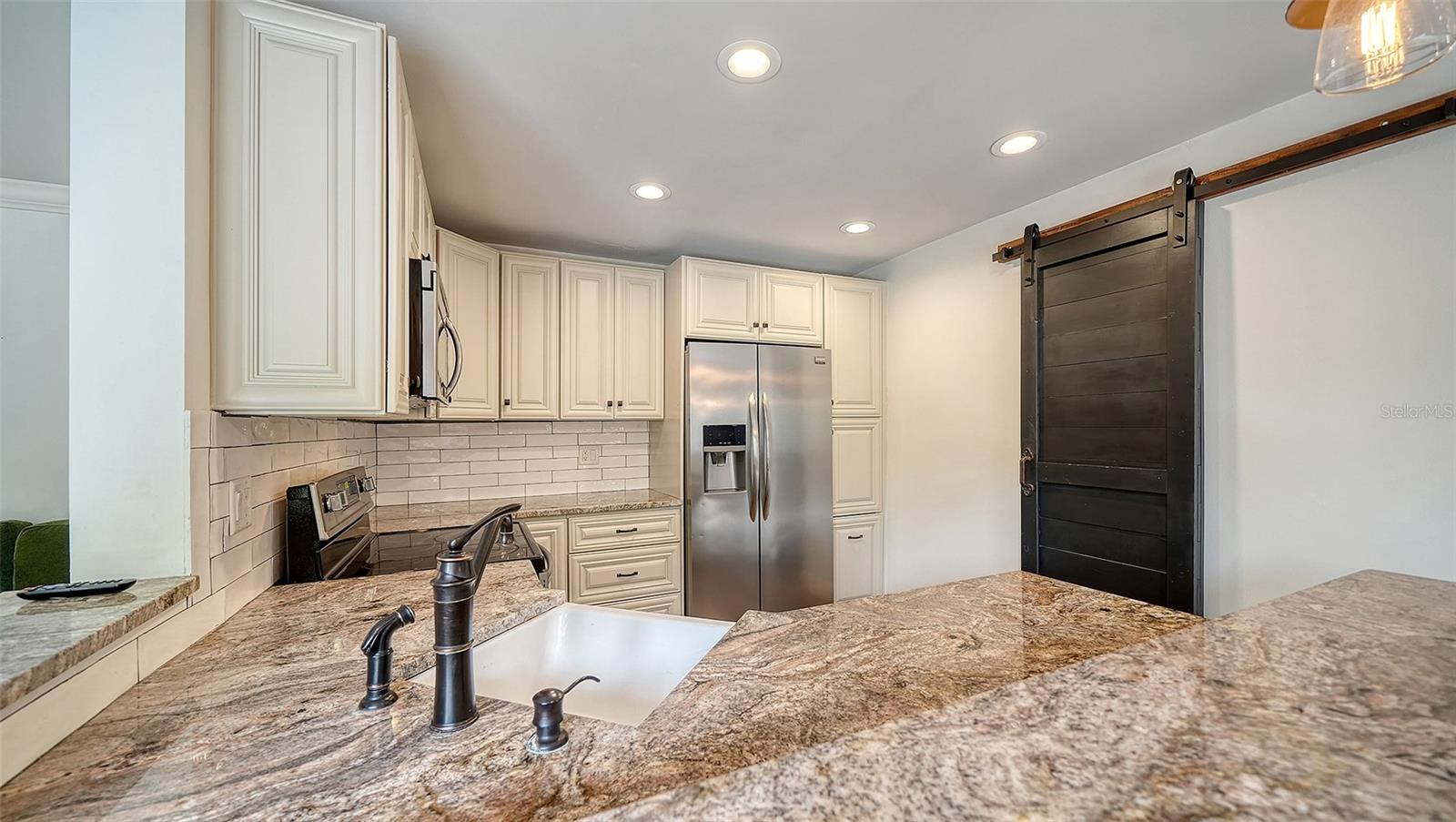 361 BEARDED OAKS CIR