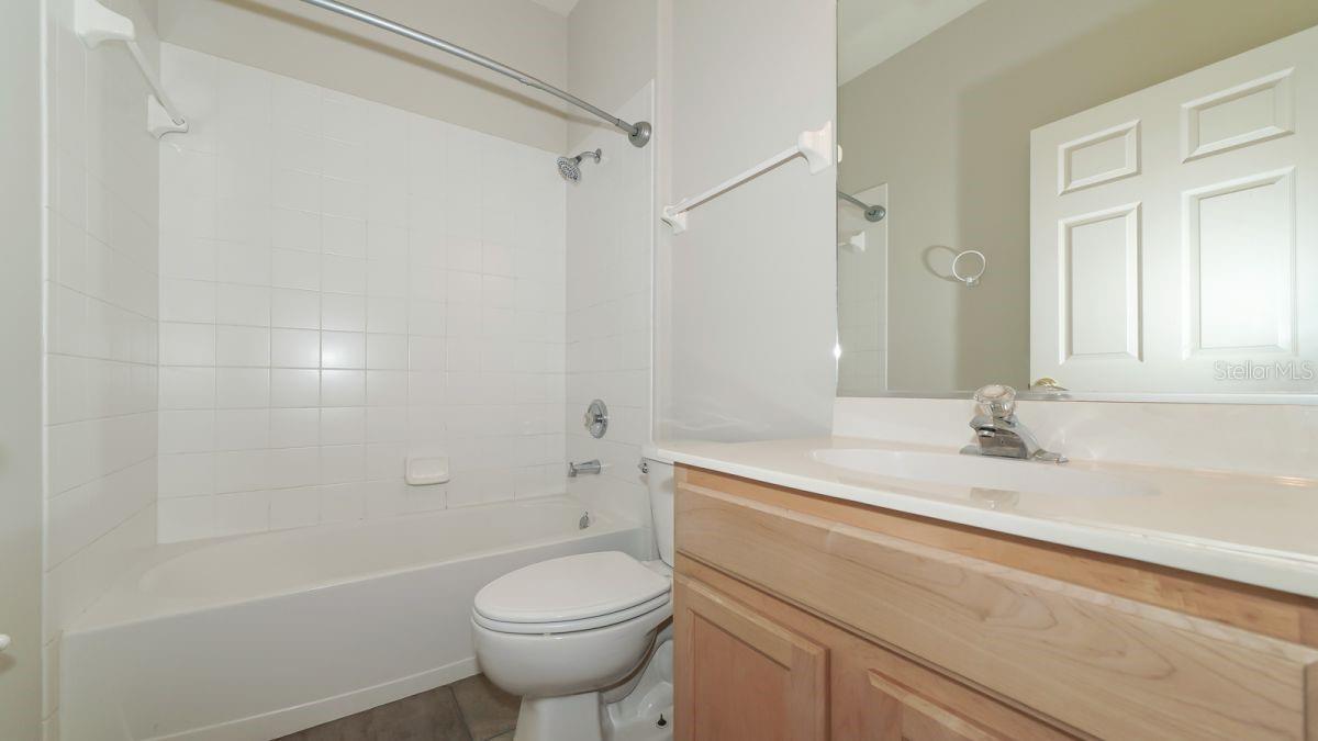 5453 NEW COVINGTON DR