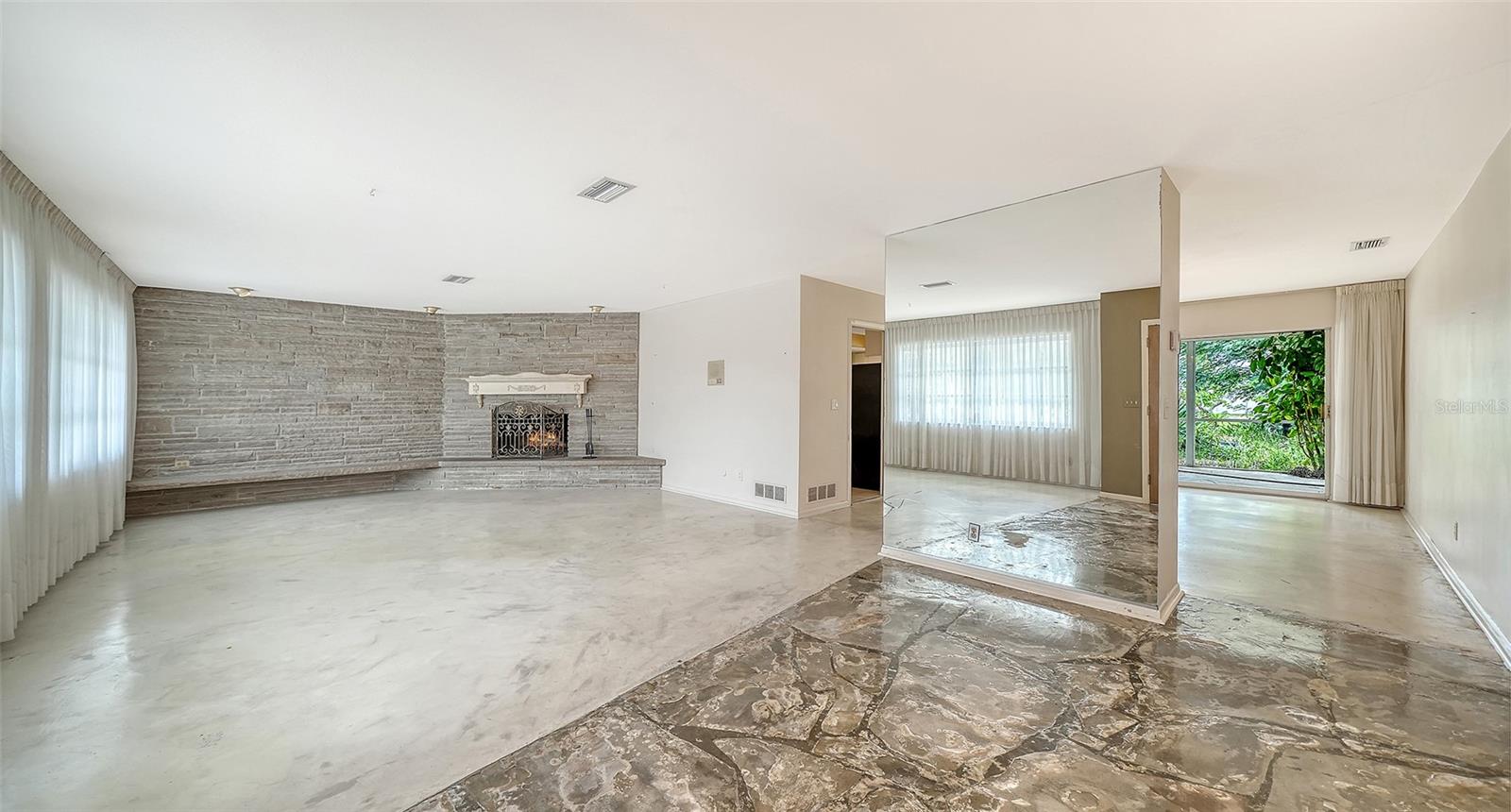 621 ALHAMBRA RD