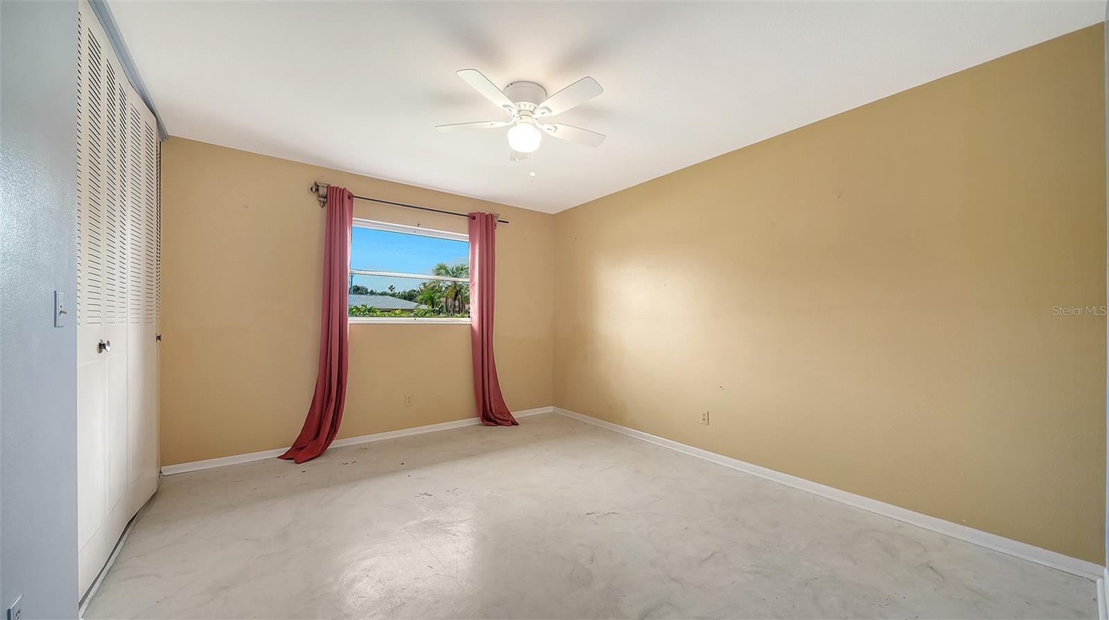 621 ALHAMBRA RD