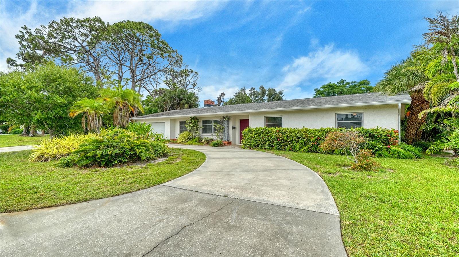 621 ALHAMBRA RD