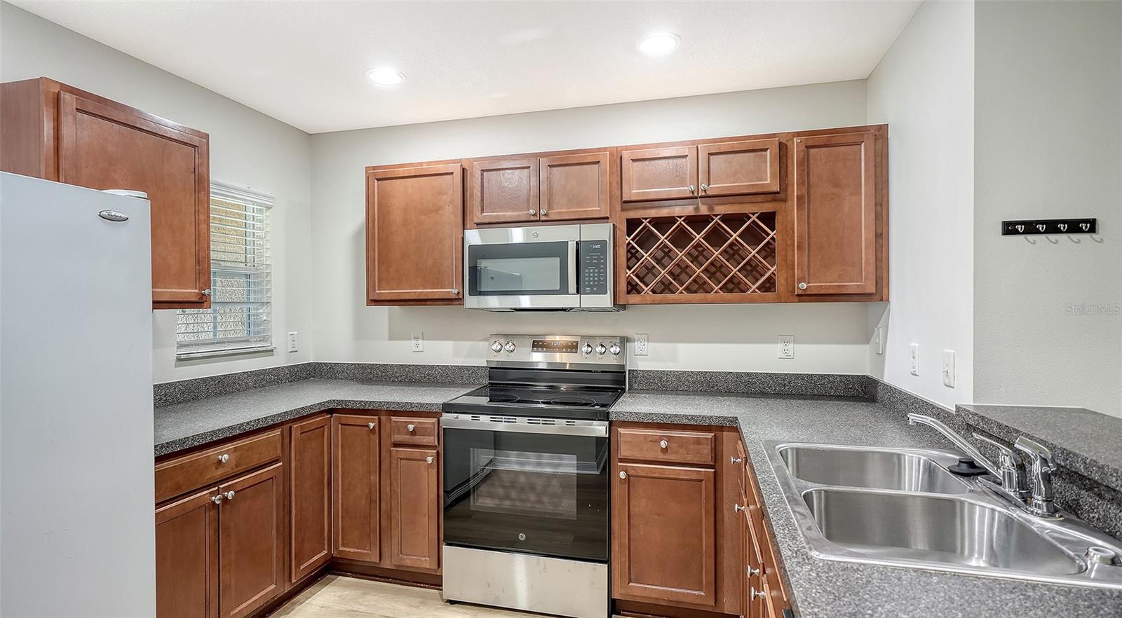 7339 BLACK WALNUT WAY