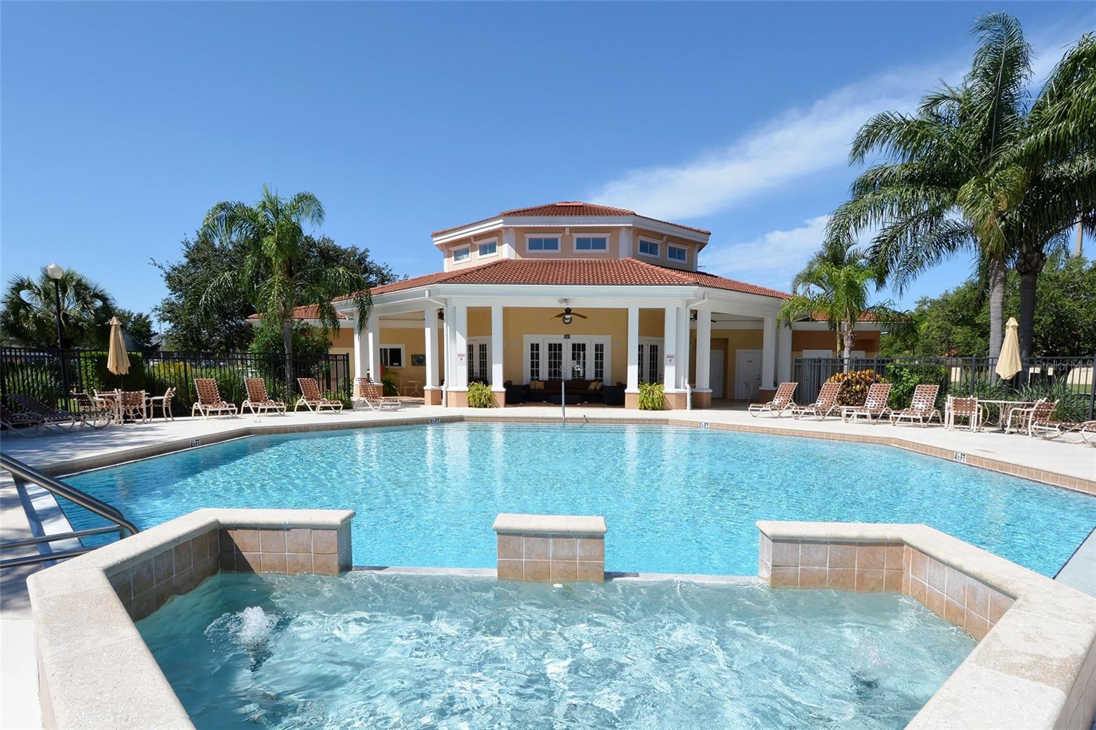 1010 VILLAGIO CIR #201