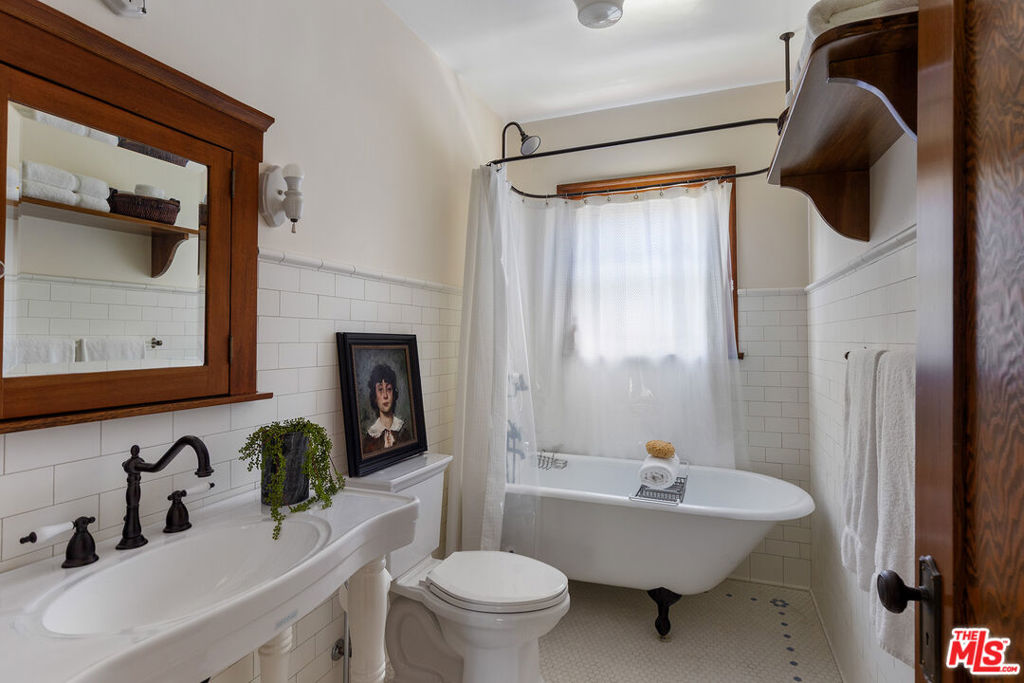 The Edinburgh Bungalows