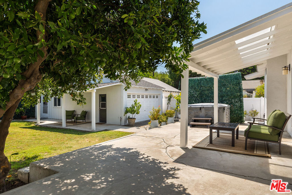 5536 Carpenter Avenue