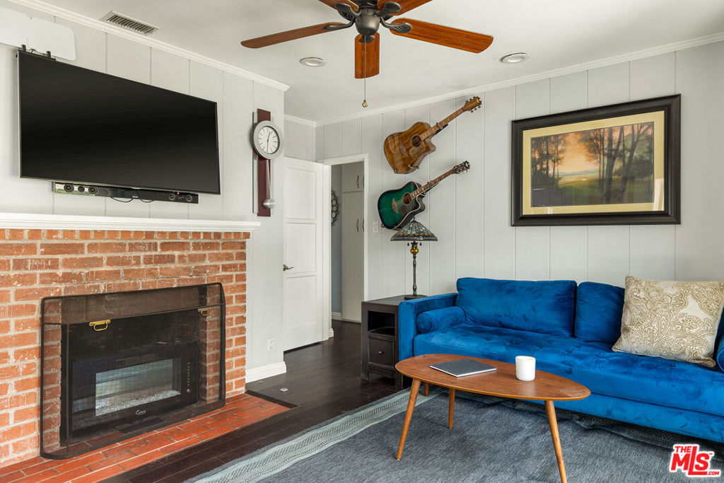 5536 Carpenter Avenue