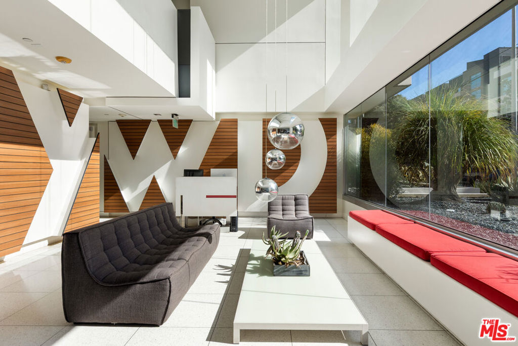 Hollywood Penthouse Condo