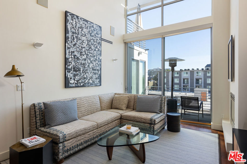 Hollywood Penthouse Condo