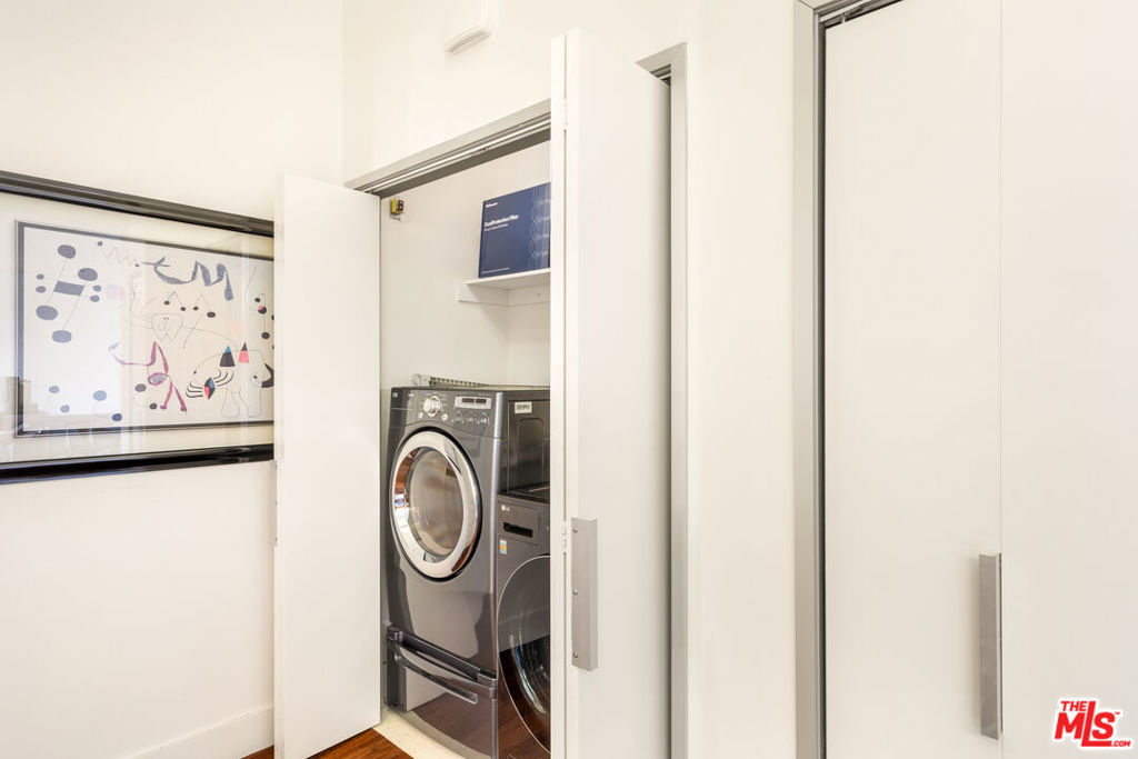 Hollywood Penthouse Condo