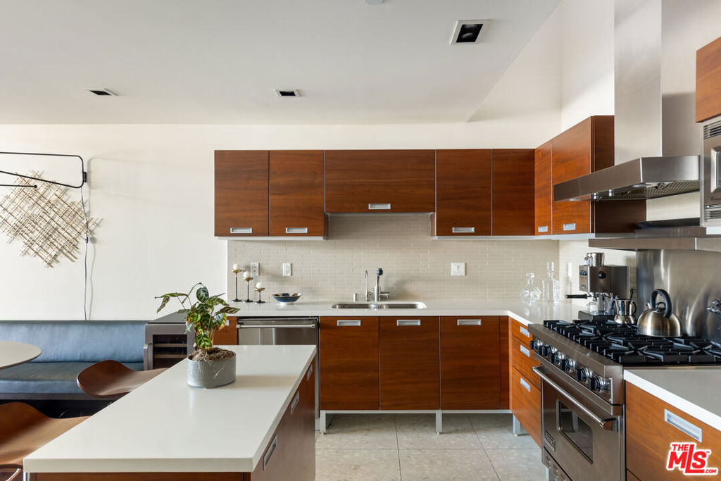 Hollywood Penthouse Condo